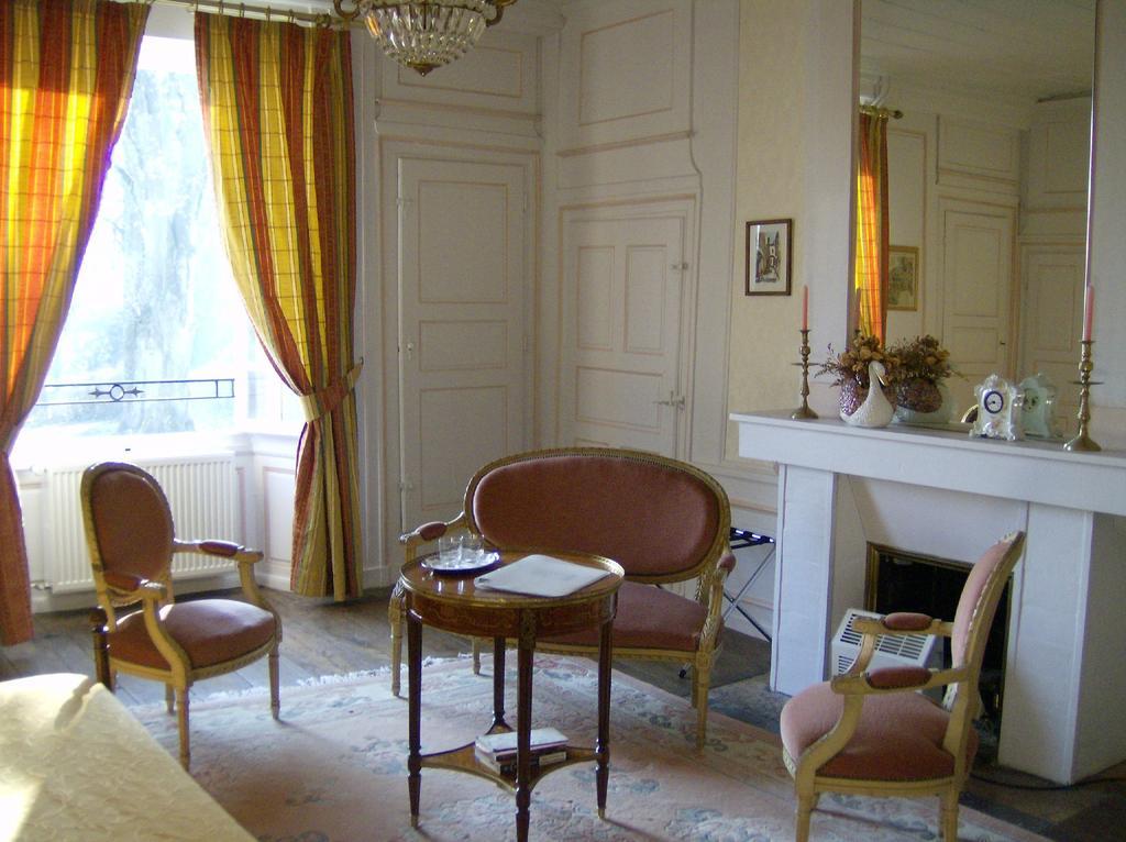 Le Chateau De Prauthoy Quarto foto